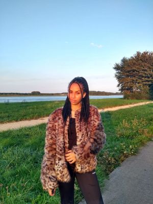 Auteur model Nosipho van Westerlaak  - 
Bestandsdatum : 14-10-2018