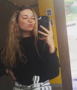 Auteur model Zyna Rijckaert - 
Bestandsdatum : 09-12-2018