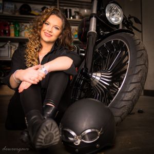 Auteur fotograaf pieter - Model: Maaike Smit. Shoot met Harley