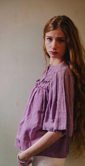 Auteur model Nana - 
Bestandsdatum : 01-03-2026