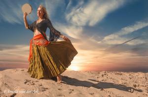 Auteur fotograaf Arnold van der Ark - #buikdansen#