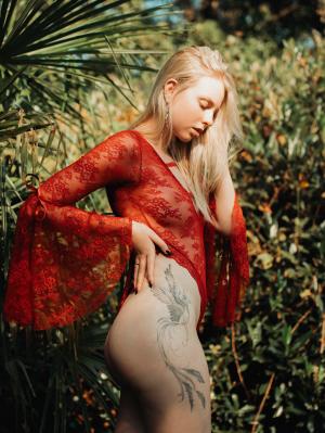 Auteur model Luka Oste - 
Bestandsdatum : 31-10-2024