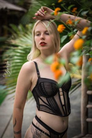Auteur model Luka Oste - 
Artiest : Filip Wouters
Copyright : Filip Wouters

Camera : Filip Wouters
Bestandsdatum : 05-05-2026