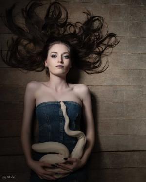 Auteur model Kayleigh De Kerpel - Model: Kayleigh De Kerpel
Fotograaf: Dirk Van Loo