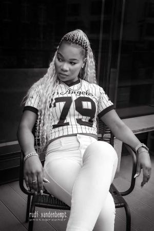 Auteur model MS BLACK - 

Camera : NIKON CORPORATION NIKON Z 9
Fotodatum : 25-09-2025