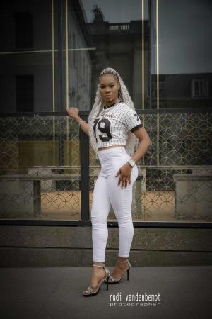 Auteur model MS BLACK - 

Camera : NIKON CORPORATION NIKON Z 9
Fotodatum : 25-09-2025