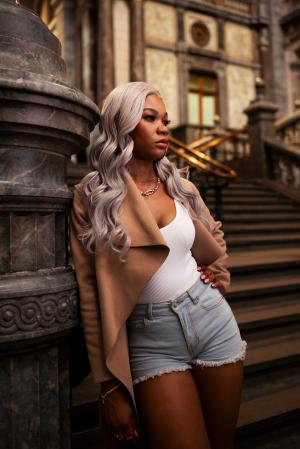 Auteur model MS BLACK - 
Fotodatum : 20-05-2025