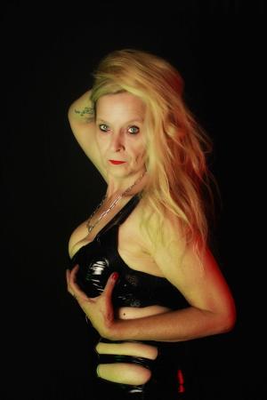 Auteur fotograaf Pixzl Photography - Tempting in Black
Model Sandra
Photographer Mitchell Koolen
Instagram @pixzl.nl