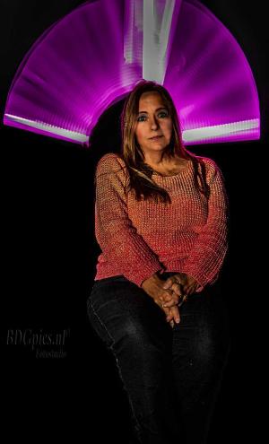 Auteur fotograaf BDGpics - 
Artiest : J.F.Bouwman
Copyright : BDGpics.nl

Camera : Canon Canon EOS 200D
Fotodatum : 30-11-2025