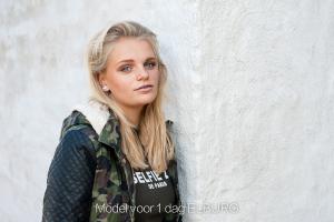 Auteur model Kim - 
Copyright : PHOTOLINDA

Camera : PHOTOLINDA
Bestandsdatum : 08-11-2016