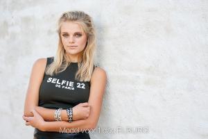 Auteur model Kim - 
Copyright : PHOTOLINDA

Camera : PHOTOLINDA
Bestandsdatum : 08-11-2016