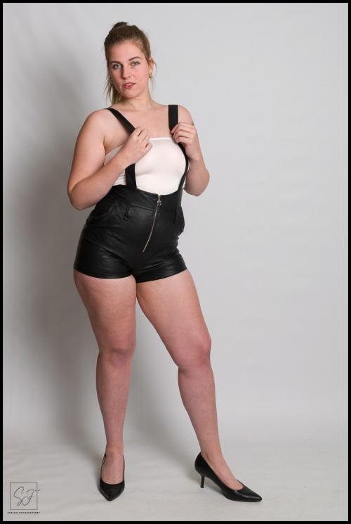 Auteur model Angelina bruins  - 