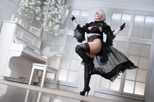 Auteur model Adia - Bride 2B cosplay
Photographer: Azaleashots