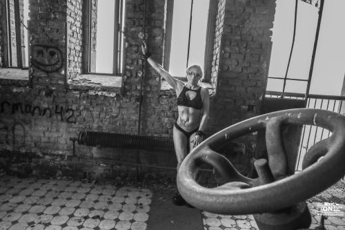 Auteur model xxxgames - 