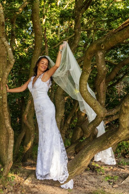 Auteur fotograaf Jaap Van Egmond - Bride in the forest! @ladybutterfly