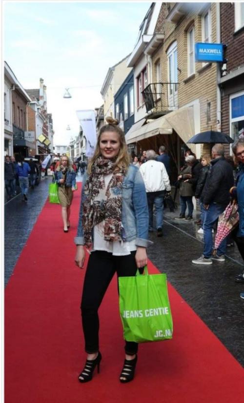 Auteur model Lindax - Modeshow Sittard Jean centre