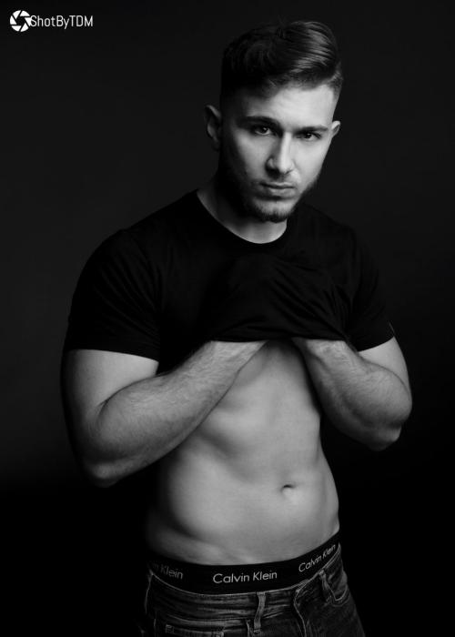 Auteur model Jonathan - 