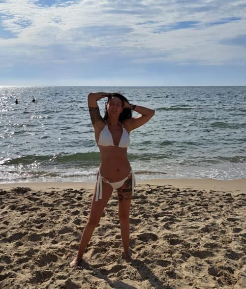 Auteur model Isis - 