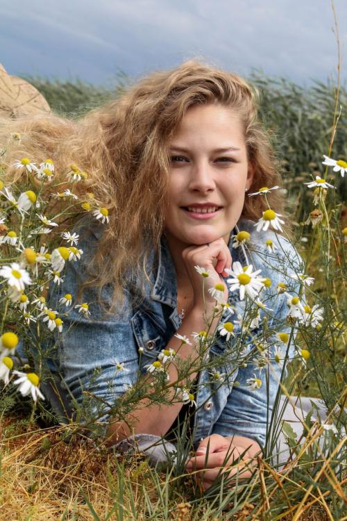 Auteur model Shannon Mos  - 