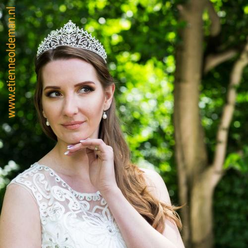 Auteur fotograaf EtiennePhoto - Miss Natural Beauty with crown portrait