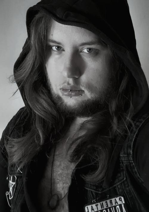Auteur model Andy L. - Selfportrait with long hair