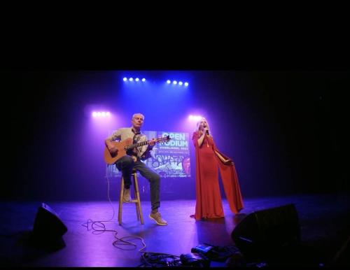 Auteur fotograaf Duo Wij2 - Voorronde van open podium Overijssel in Deventer Schouwburg 