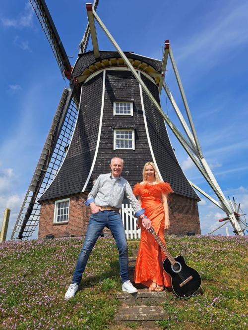 Auteur fotograaf Duo Wij2 - Videoclip opnemen in een molen