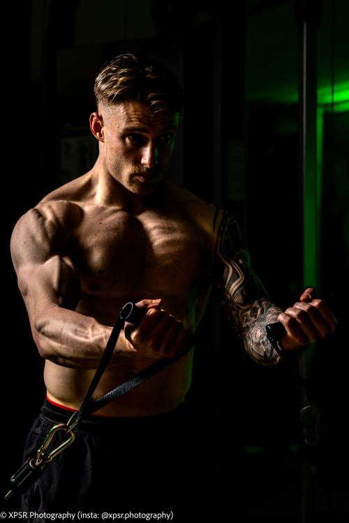 Auteur fotograaf XPSR Photography - Moody fitness shoot
Model: Raoul C.