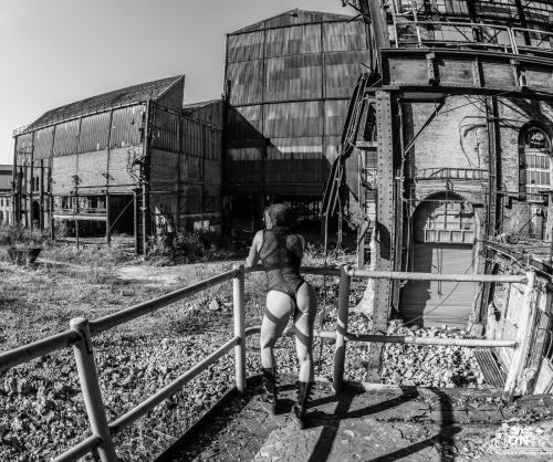 Auteur model xxxgames - 