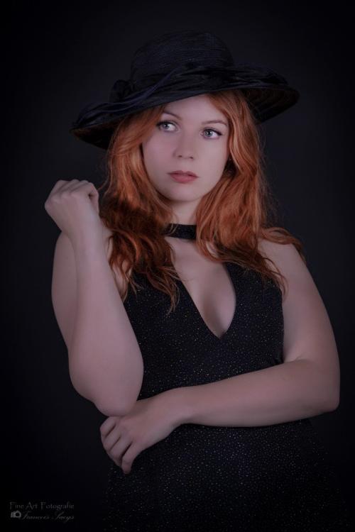 Auteur model Lindsey jonniau - Model: lindsey jonniau
Thema:fashion
Mowamodels