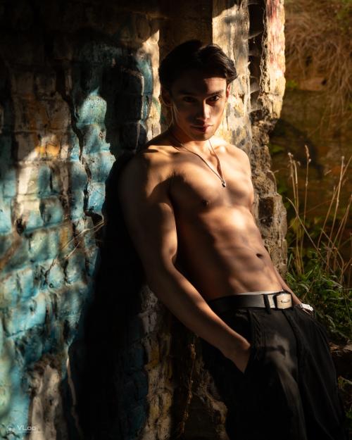 Auteur model Carlo Stroobant - 