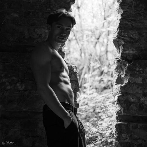 Auteur model Carlo Stroobant - 