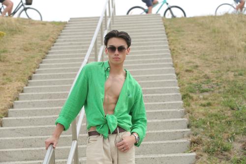 Auteur model Carlo Stroobant - 