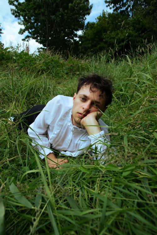 Auteur model Levi van Dam - 