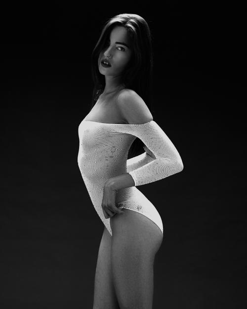 Auteur model Céline Cheng - 