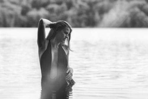 Auteur model behind_the_lens_model - Nickshades