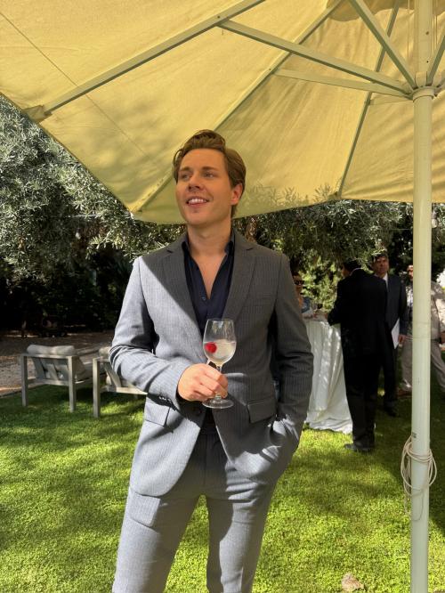 Auteur model Tommaso - 