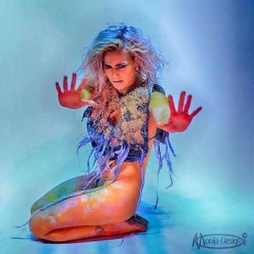 Auteur model Geraldi - Photographer @Artondenbosch

https://www.mooija-design.nl/photography/?fbclid=PAT01DUARcAjZleHRuA2FlbQIxMABzcnRjBmFwcF