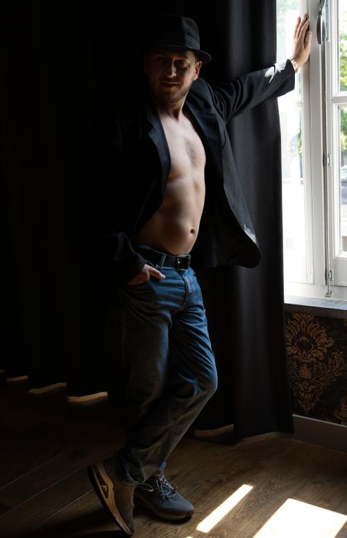 Auteur model Kevin Wijmeersch - Fotograaf Annie Roebie
LYSF event Geertruidenberg