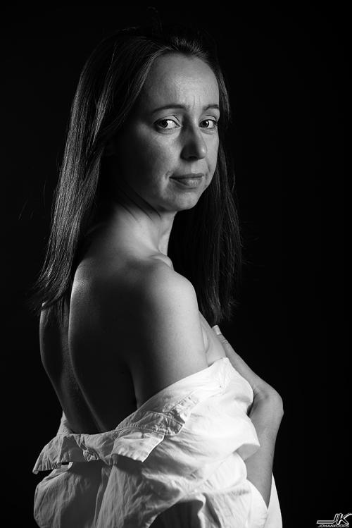Auteur fotograaf Johan Koops - Sabine, 20 juni 2026 in studio Drachten