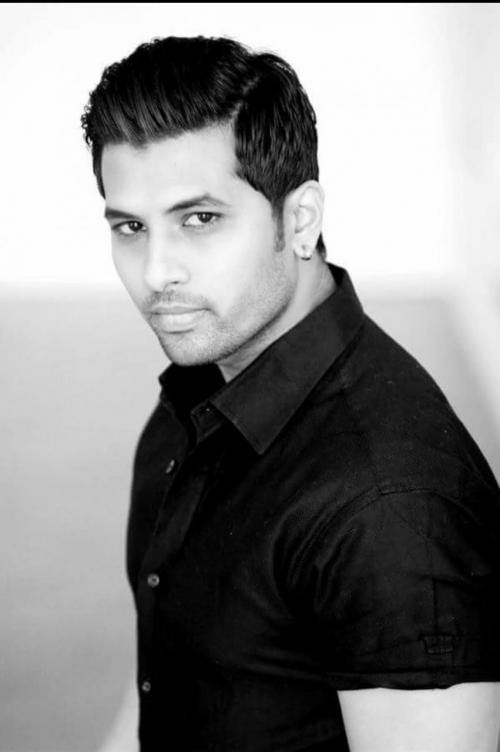 Auteur model Ashish Dogra - 