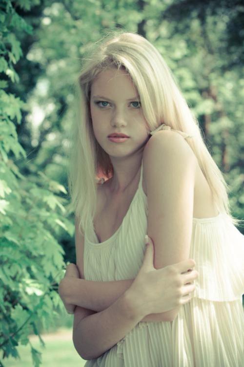 Auteur model Isabelle Schoutsen - 