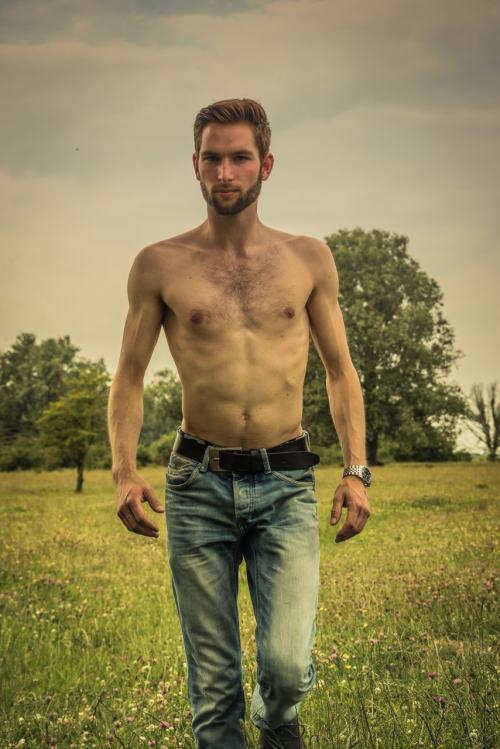 Auteur model Stefan Tieben - 