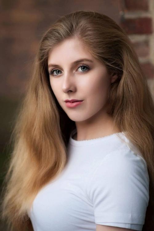 Auteur model Amber Bettens - 