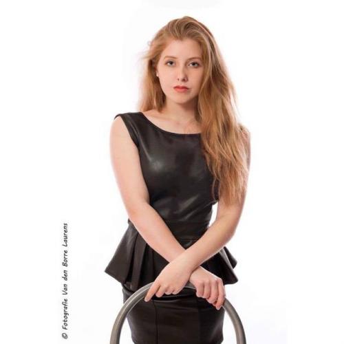 Auteur model Amber Bettens - 