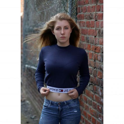 Auteur model Amber Bettens - 