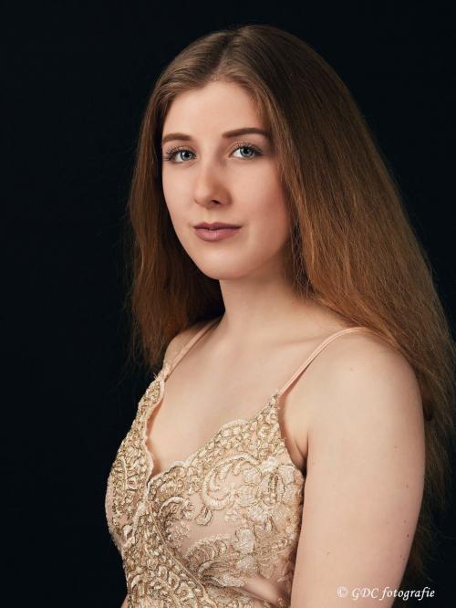 Auteur model Amber Bettens - 