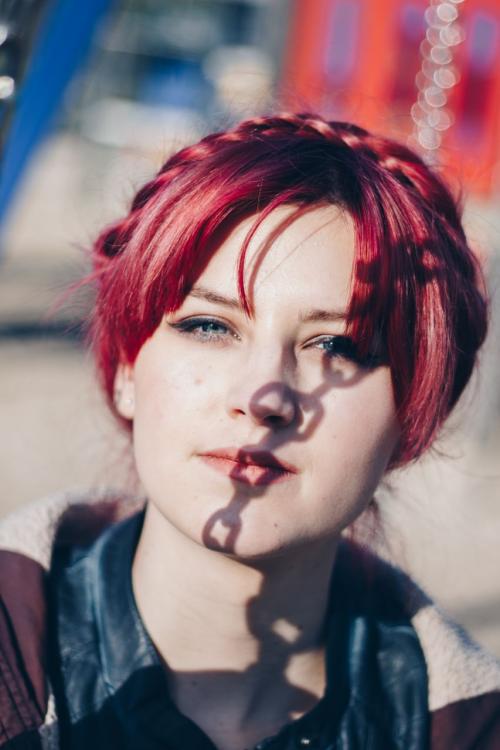 Auteur fotograaf Tessa Klok - Mooi opvallend roze haar