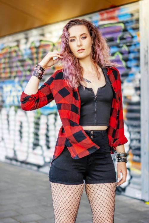 Auteur model Dana - 