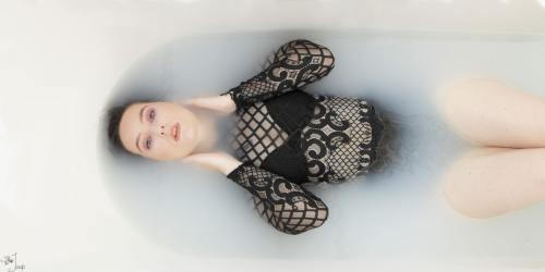 Auteur model Dana - 